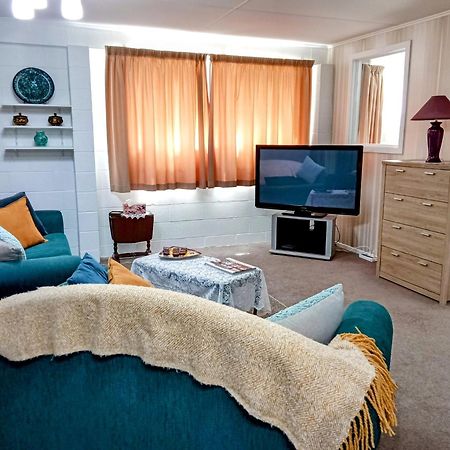 Park View 'Home Away From Home' Feilding Exteriör bild
