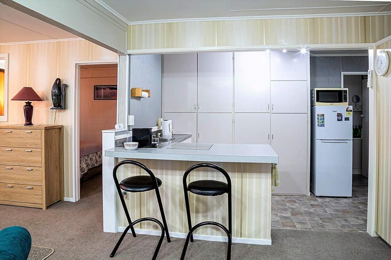 Park View 'Home Away From Home' Feilding Exteriör bild