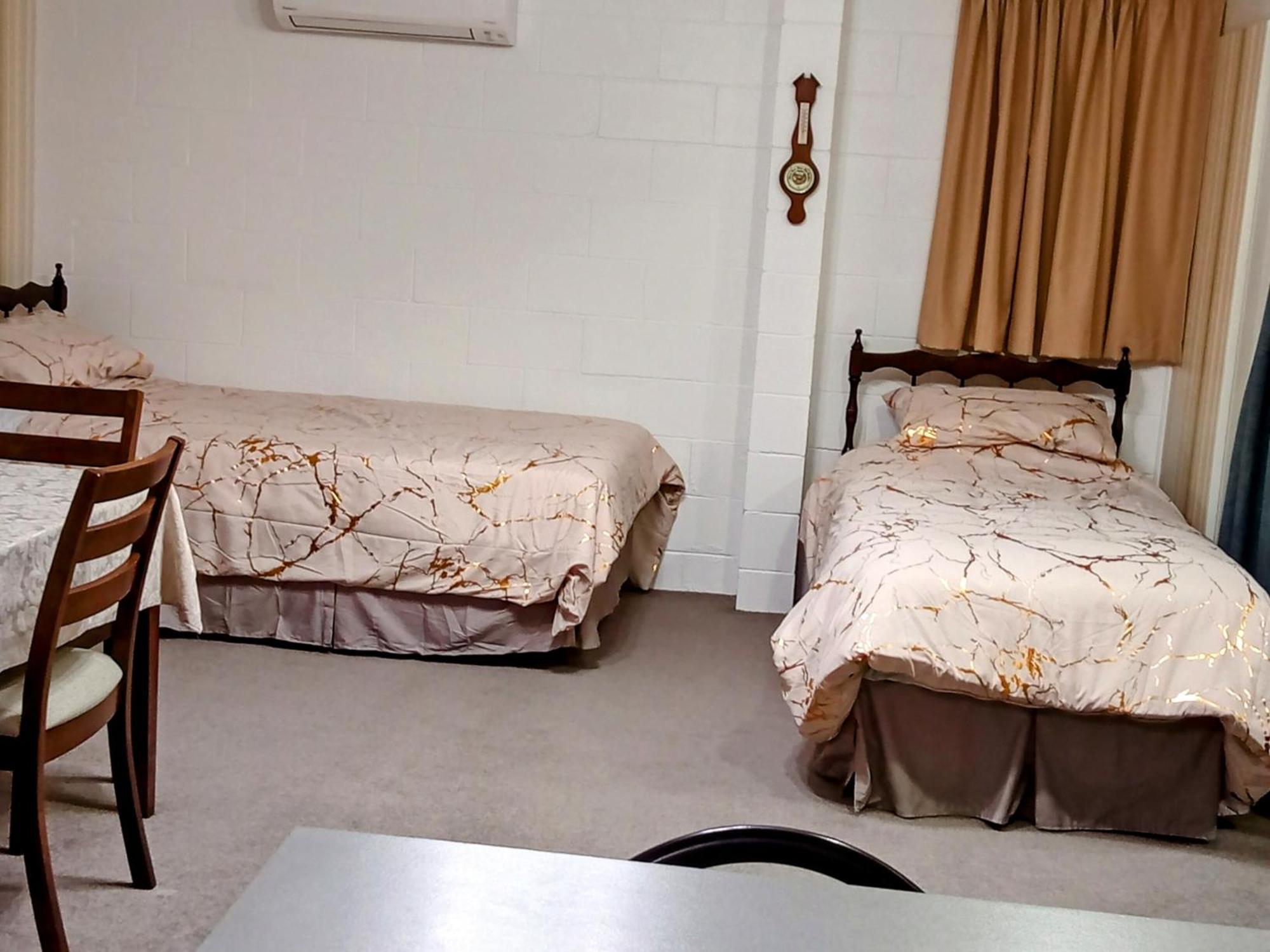 Park View 'Home Away From Home' Feilding Exteriör bild
